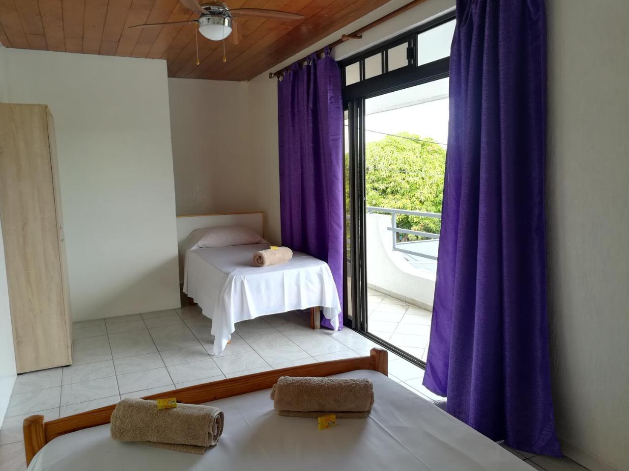 Ahitea Lodge Papeete  Buitenkant foto